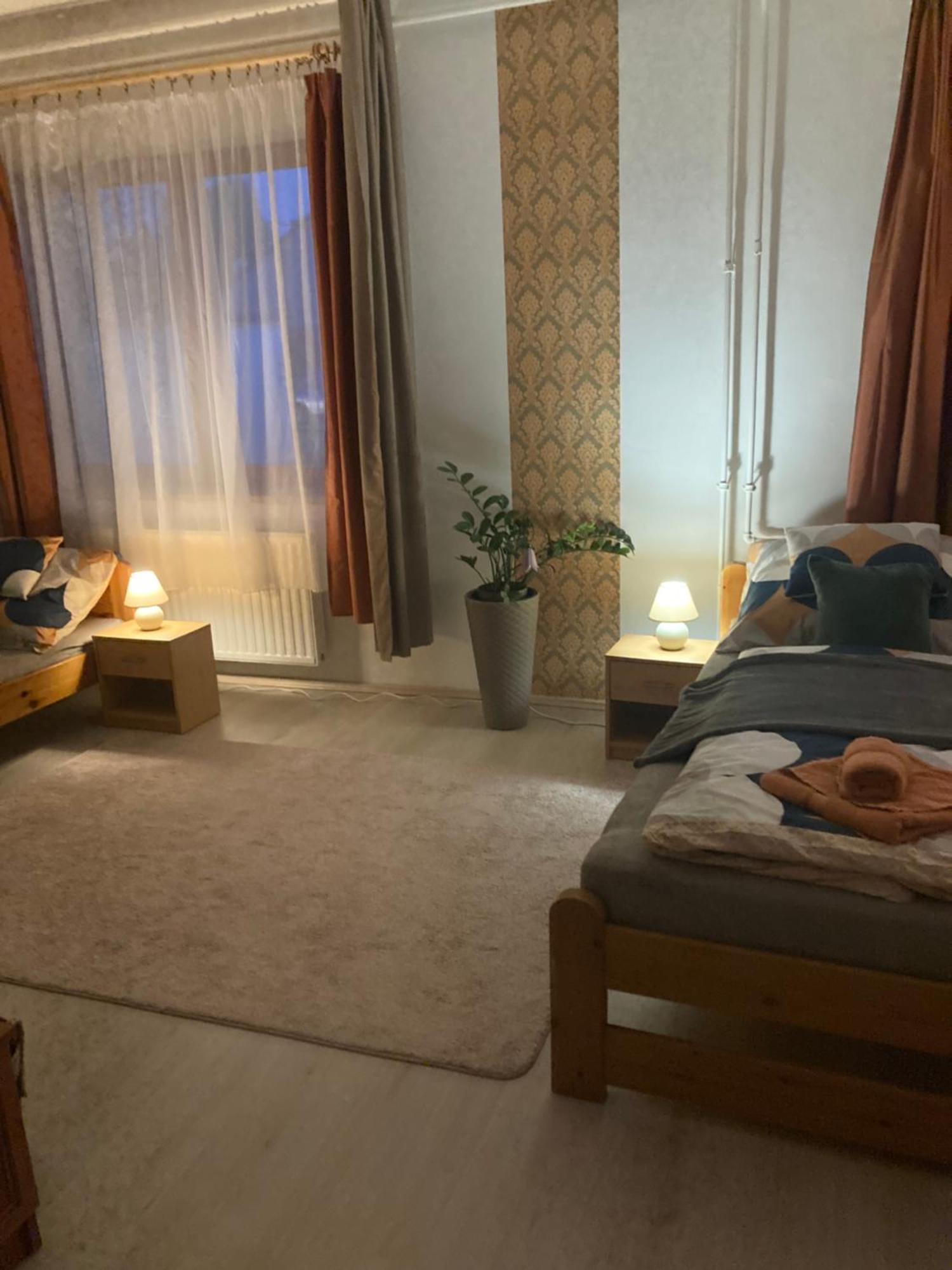 Appartamento Tavaszpart Vendeghaz Szeged Esterno foto